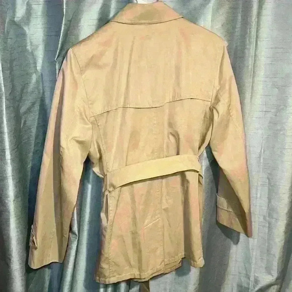 🔥 Burberry Coat 🔥 - Picture 2 of 6